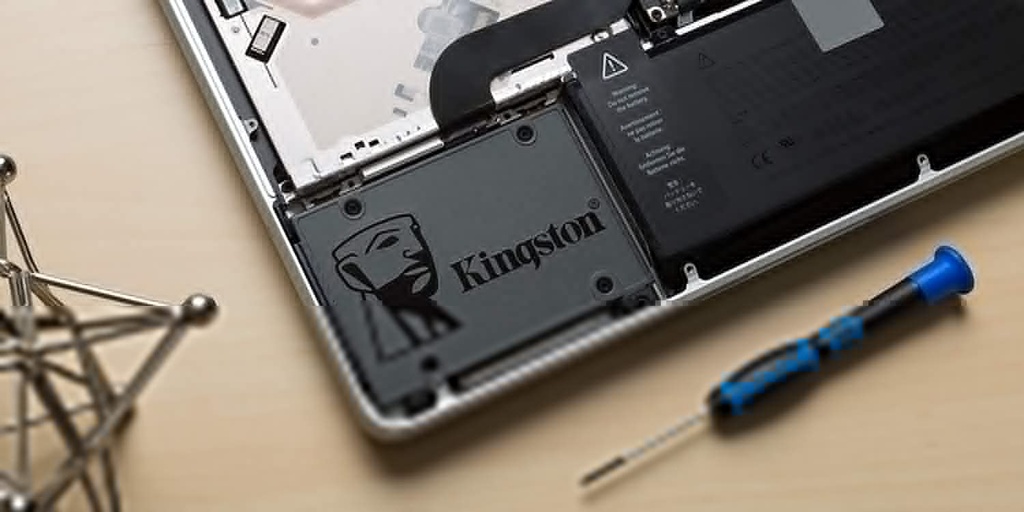 240 GB SOLID STATE DRIVE SSD